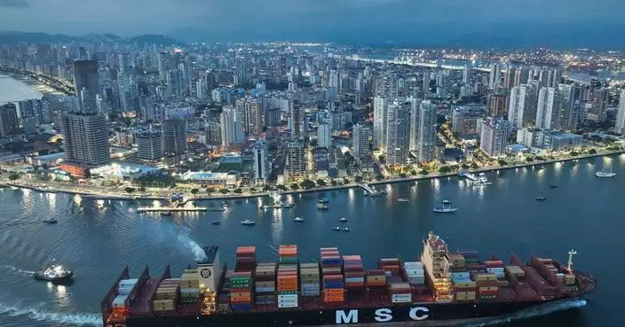 Nations preserve a plan to adopt a global fee on shipping emissions, but keep their options open