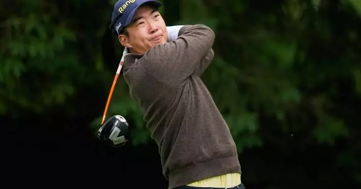 Michael Kim uses a fast start to charge up the leaderboard in 3rd round of PGA Championship
