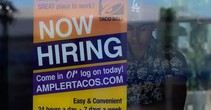 US jobless aid filings fell to 209,000 last week as layoffs remain low despite economic uncertainty