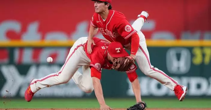 Justin Foscue rebounds from causing blooper with star SS Corey Seager with 1st homer for Rangers