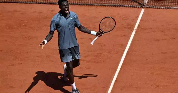Teenager Moïse Kouamé delights home crowd by reaching French Open third round