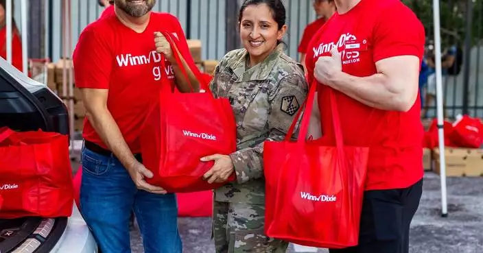 The Winn-Dixie Company rallies support for military communities this Memorial Day
