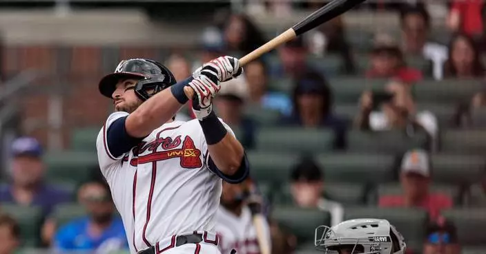 Riley, Holmes lead Braves to another series win with an 8-1 rout of the Red Sox