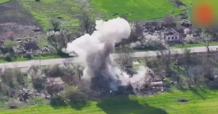 Russia claims capture of two settlements, Ukraine says strikes on Russian oil refinery
