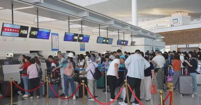 Urumqi airport expects record passenger trips during May Day holiday