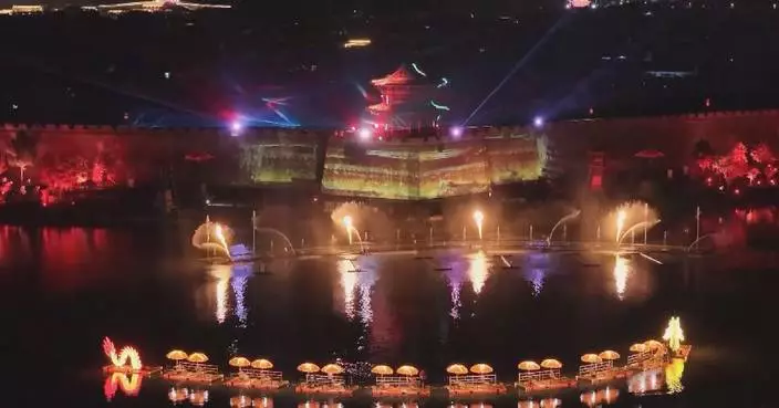 Ancient scenic spot comes alive with nighttime cultural tours for May Day holiday