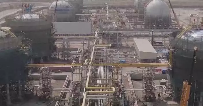 Brent oil price briefly drops under 100 USD