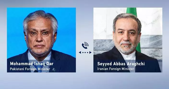 Iranian, Pakistani FMs discuss regional developments over phone