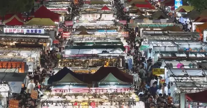 Yiwu’s Santing Road night market hits record highs with global flair