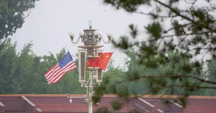 Int’l tourists in Beijing optimistic about global outcomes of landmark Xi-Trump meeting
