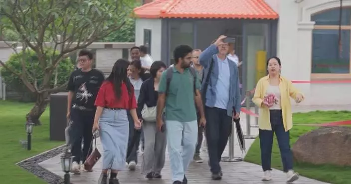 Int’l tourists flock to Xiamen as shopping experience improves