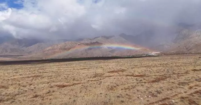 Double rainbow seen over Helan Mountains in Ningxia