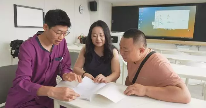 ICU nurse writes diaries to fill patients' missing memories
