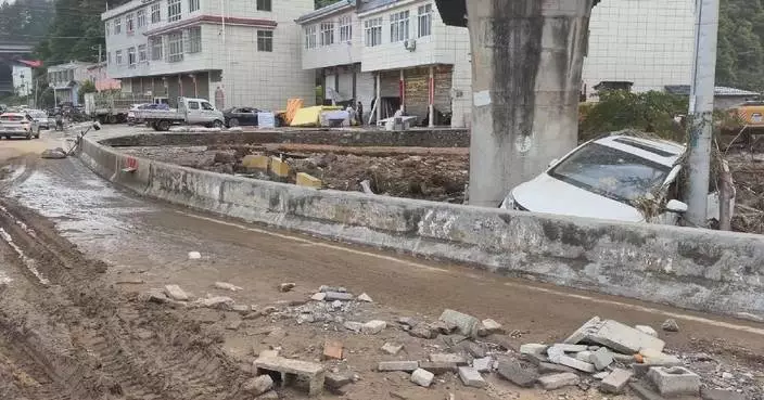 Heavy rain triggers floods, landslides in south China