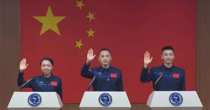 Astronauts of China’s Shenzhou-23 mission meet press