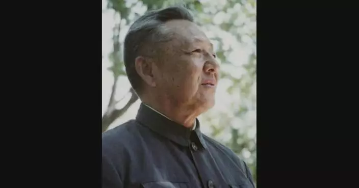 Revolutionary leader Xi Zhongxun devoted to serving people wholeheartedly