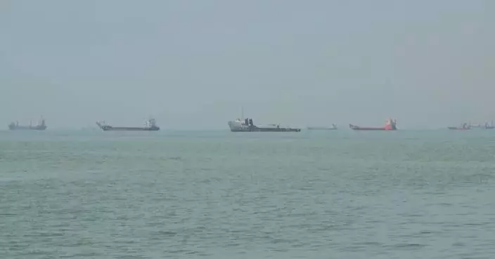Oil Prices plunge over 5 percent on signs of progress in US-Iran Talks