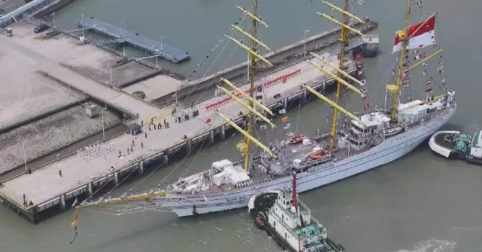 Indonesian Navy's sail training ship visits Shanghai