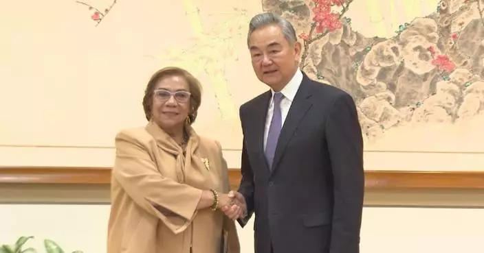 Chinese, Colombian FMs vow to step up practical cooperation