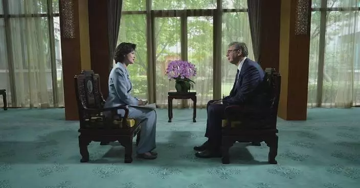 Serbian president calls China “gravity center of stability”
