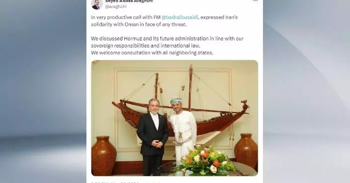 Iranian, Omani FMs hold phone talks to discuss future administration of Hormuz Strait