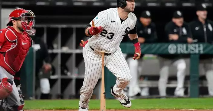 White Sox scratch Andrew Benintendi because of neck stiffness