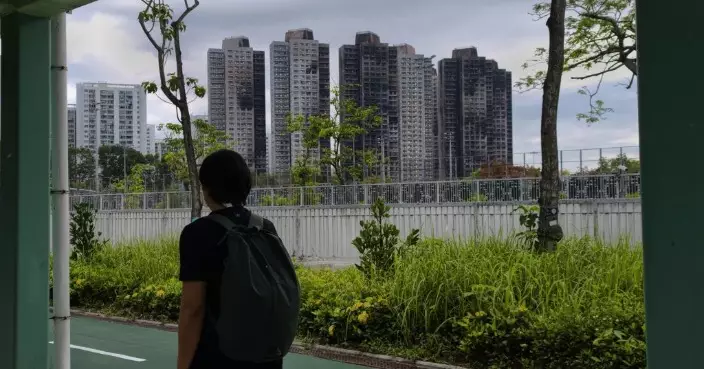 Every Brick Here Witnesses 40 Years of Neighborly Bond: Wang Fuk Residents Bid Tearful Farewell to Former Homes