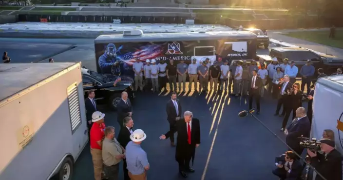 Trump drives across Lincoln Memorial Reflecting Pool to inspect new blue coating he's putting on it