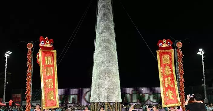 Exciting Bun Scrambling Final crowns champions at 2026 Bun Carnival in Cheung Chau.