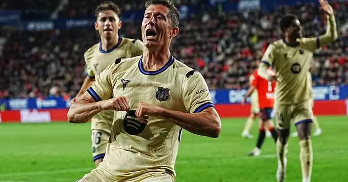 Barcelona wins at Osasuna and is on the cusp of La Liga title