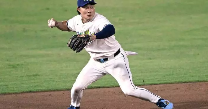 Braves activate Ha-Seong Kim and place Eli White on concussion injured list