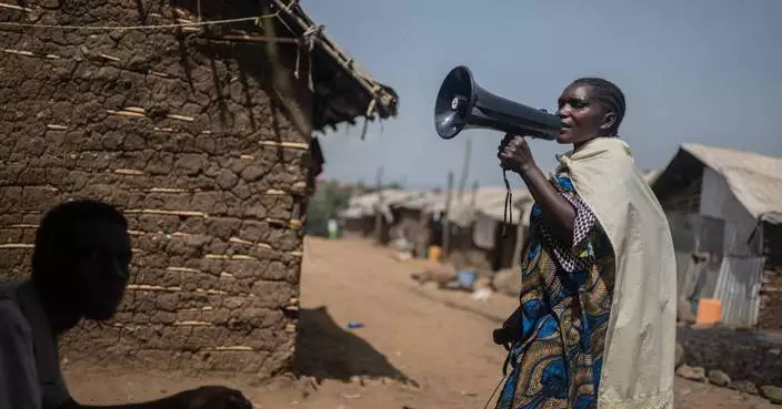 In Congo displacement camp, fighting Ebola with sand, oatmeal and one thermometer but no water