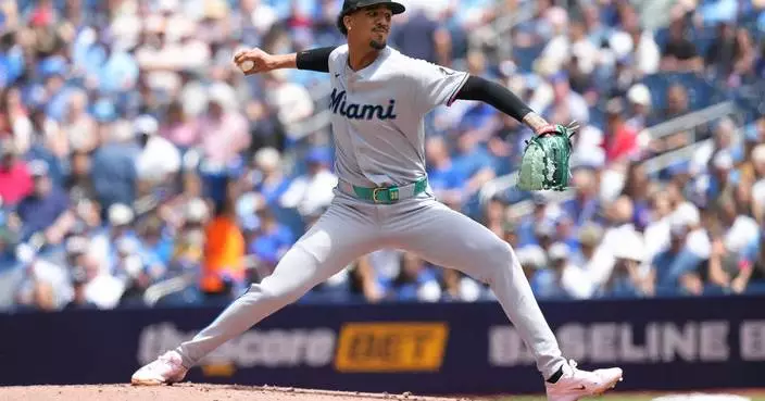 Marlins starter Eury Pérez leaves after striking out 9 in 4 innings because of right hamstring spasm