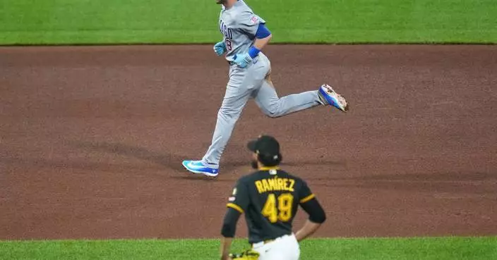 Cubs snap 10-game losing streak as Ian Happ has 3-run homer, 5 RBIs in 10-4 win over Pirates