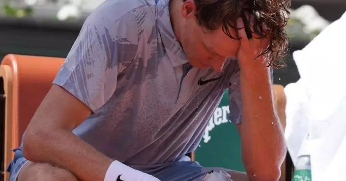 French Open stunner: No. 1 Jannik Sinner struggles with dizziness during heat wave in 2nd-round loss