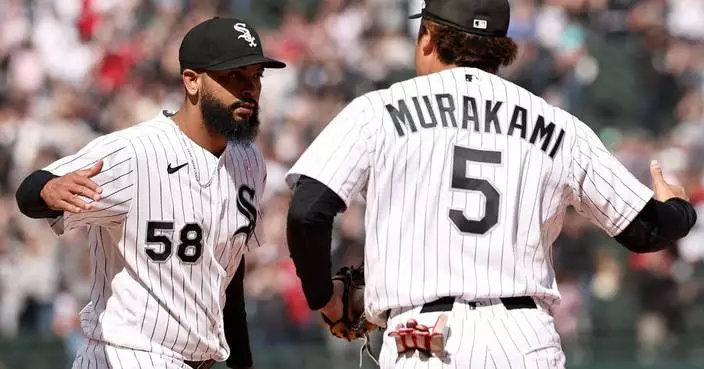 Grichuk homers in the 8th in White Sox 2-1 win over Mariners