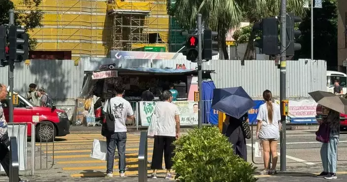 Temporary Heat Shelters Open Across Hong Kong Amid Hot Weather Warning