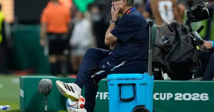 Bielsa takes responsibility for Uruguay's debacle, says he left nothing good for Uruguayan soccer
