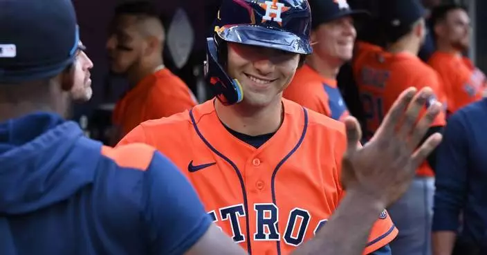 Joey Loperfido hits tiebreaking 3-run HR in 11th inning as Astros beat Blue Jays