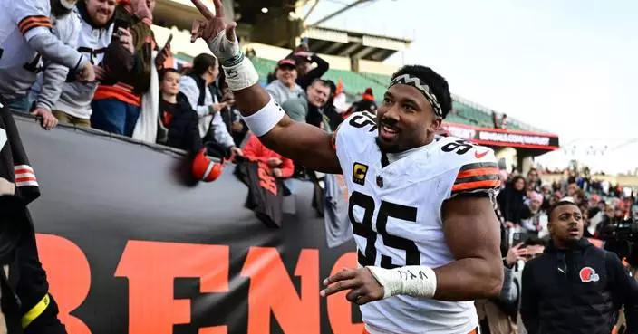 Garrett moves on after 9 seasons in Cleveland, the Browns’ problems though still remain