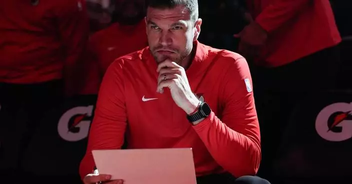 Bulls finalizing hire of Tiago Splitter as coach, AP source says