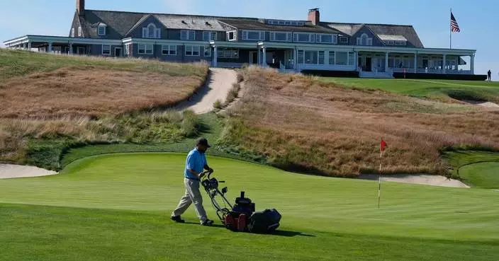 Miles Russell qualifies for the US Open at age 17 with Tiger Woods’ son on the bag