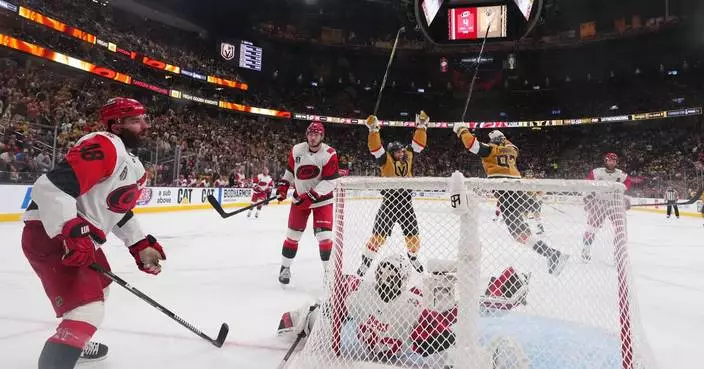 Golden Knights were the NHL's best 3rd-period team until 2 Hurricanes comebacks
