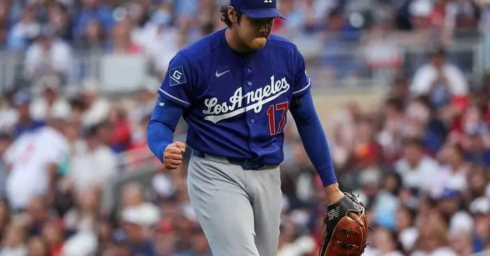 Ohtani seeks to sync up with struggling catcher Rushing as the Dodgers sweep despite a rough start
