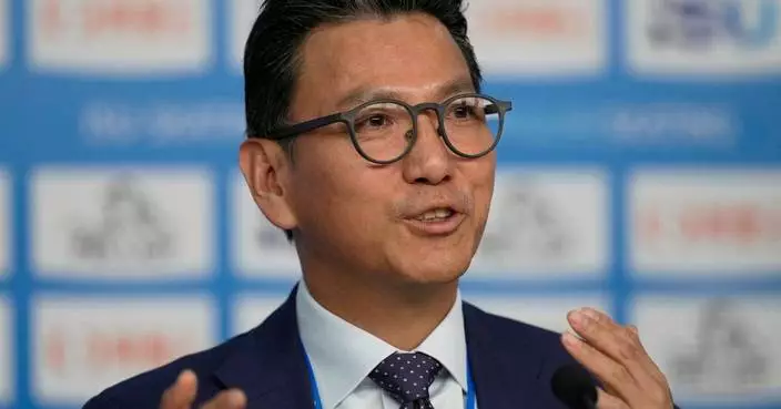 Ice skating glides from Milan Olympics success toward reelecting its president Kim