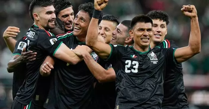 Mexico becomes first country to reach knockout stage of World Cup, beating South Korea 1-0