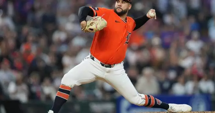 Venezuelan pitchers Montero and De Jesus combine for a 5-hitter as the Tigers beat the Astros