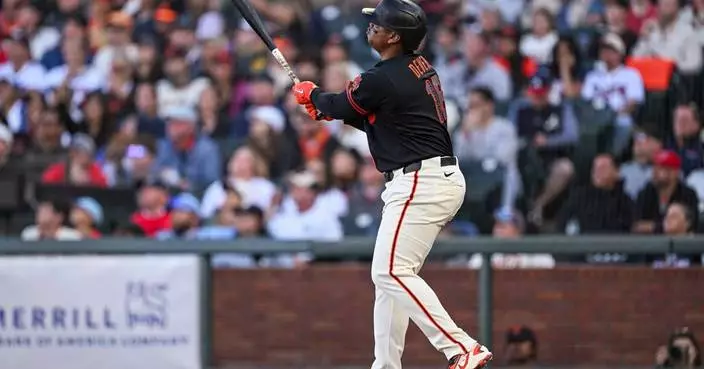 Rafael Devers homers twice and drives in 4 as Giants blank Braves 5-0 behind Logan Webb