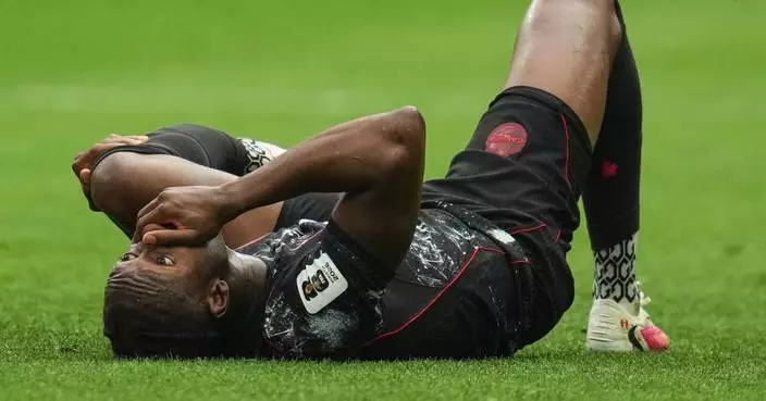 Canada's Ismaël Koné has surgery for 2 broken bones in leg from World Cup match against Qatar