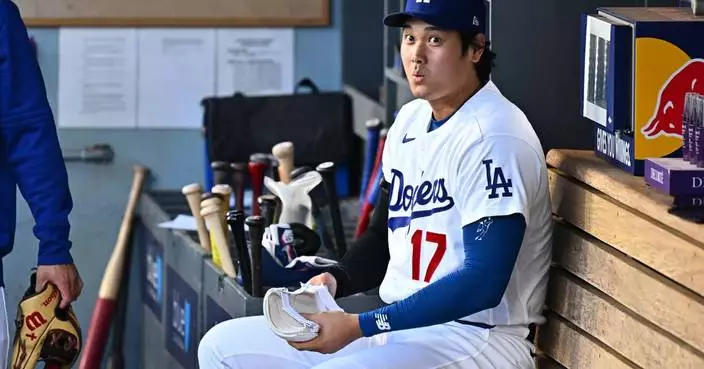 Roberts: Ohtani to start Wednesday vs the Rays as knee swelling 'completely dissipated'